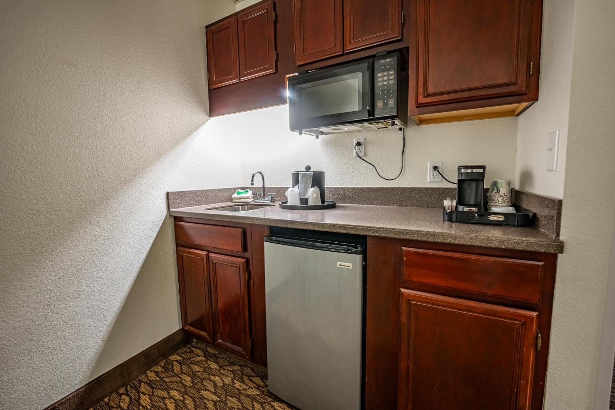 Christopher Inn And Suites Chillicothe Exterior photo