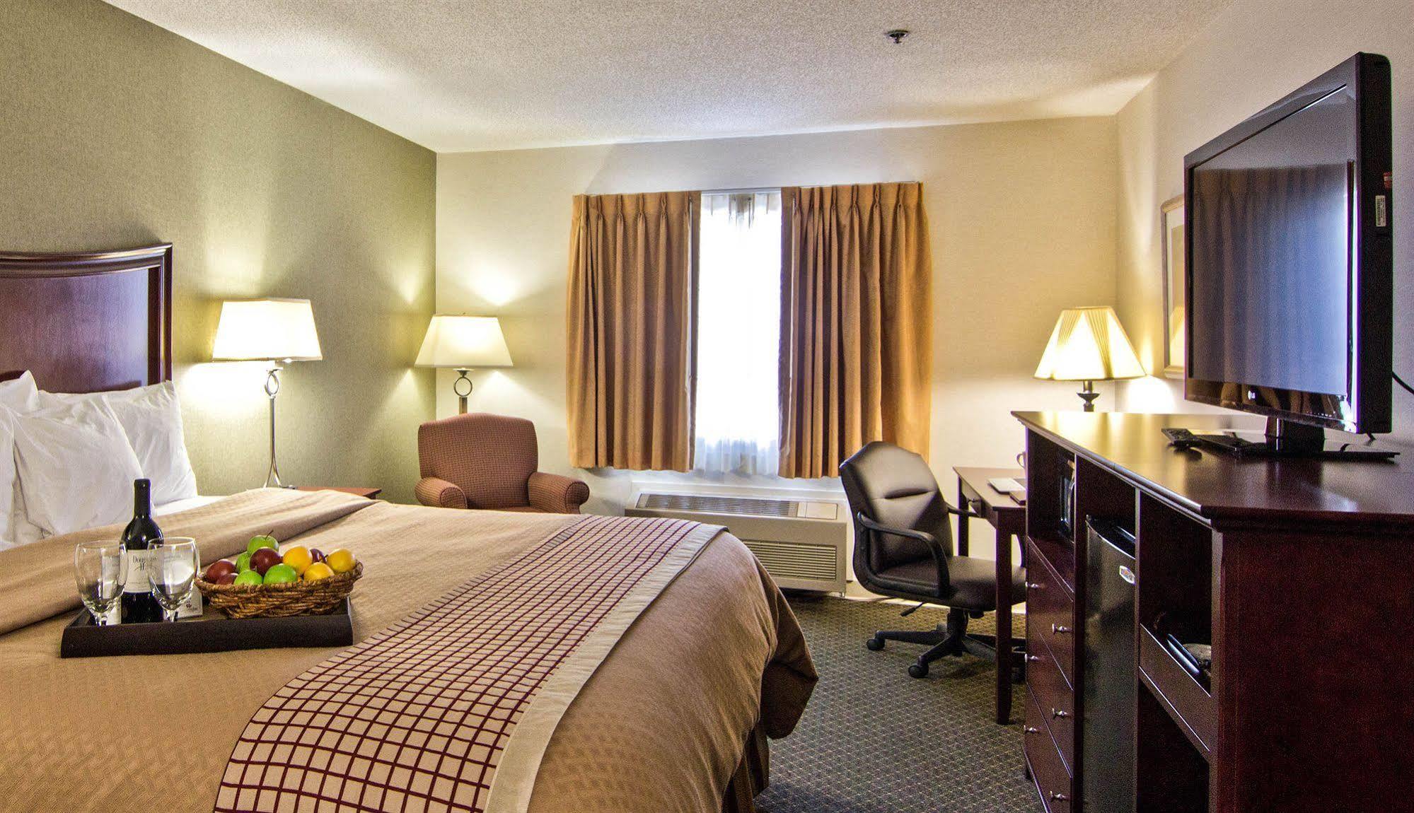 Christopher Inn And Suites Chillicothe Exterior photo